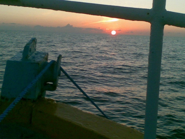  Atardecer en el barco 